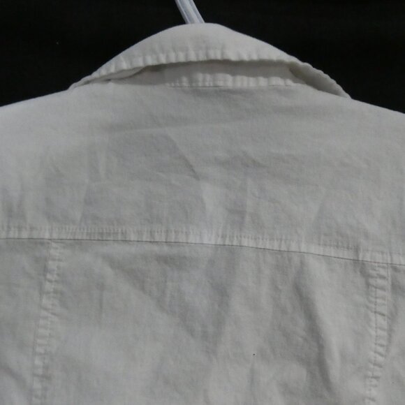Unbranded | P2P 15.5 inches measured | Elegant White V-Neck Ruffled Blouse - Picture 10 of 13
